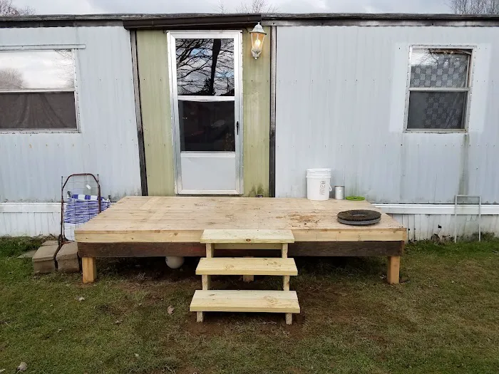 Pine Grove Mobile Home Park Picture 1