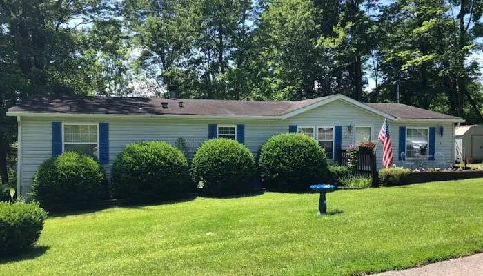 Brady Hills Mobile Home Park Picture 1