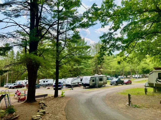 Rustic Acres RV Resort and Campground Picture 7