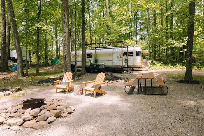 Rustic Acres RV Resort and Campground Picture 1