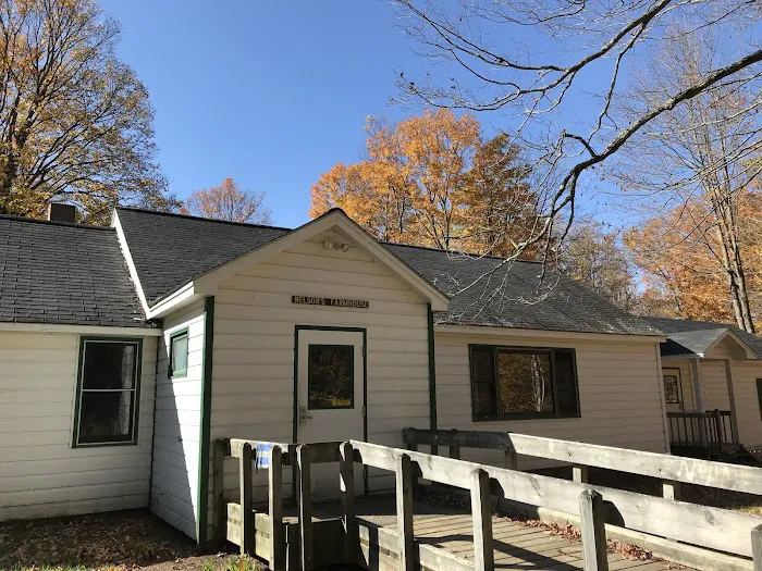 Dippikill Wilderness Retreat Picture 7