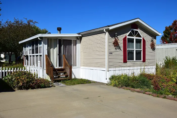 Brookfield Acres Manufactured Home Community Picture 1