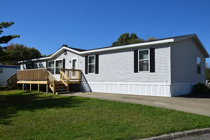 Brookfield Acres Manufactured Home Community Picture 8