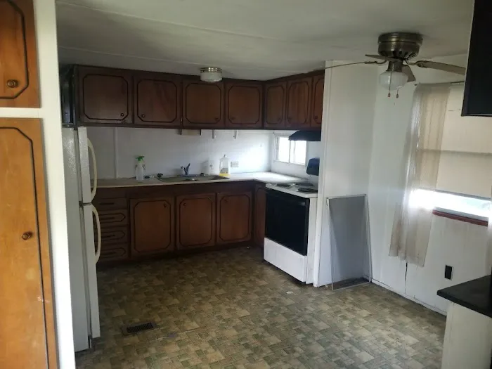 Hemlock Hills Mobile Home Community Picture 3