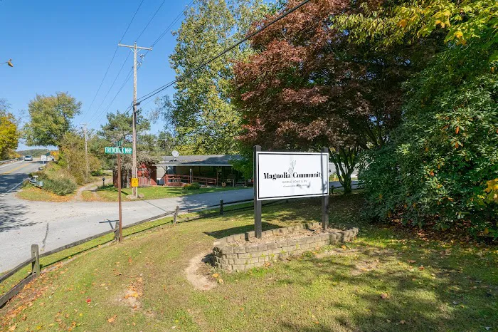 Magnolia Community - Mobile Home and RV Picture 5
