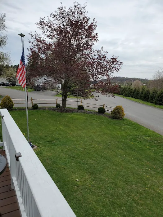 Oak Springs Mobile Home Park Picture 3
