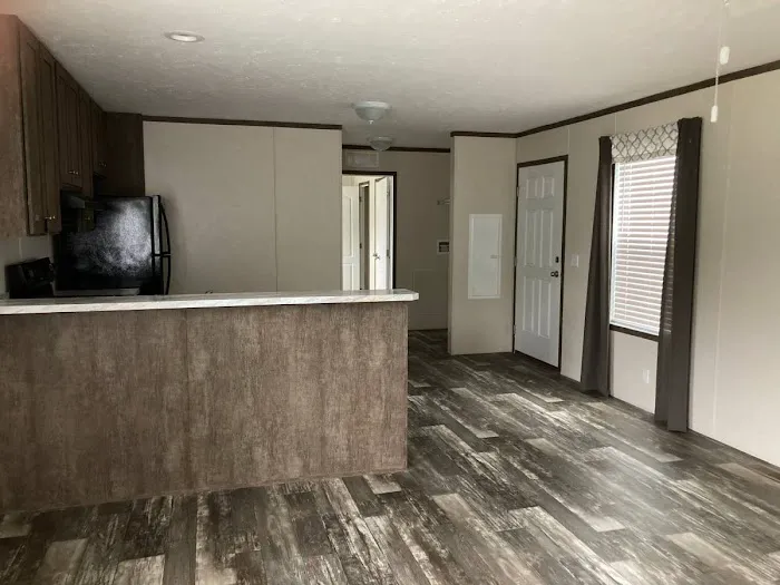 Valley Mobile Home Park Picture 7