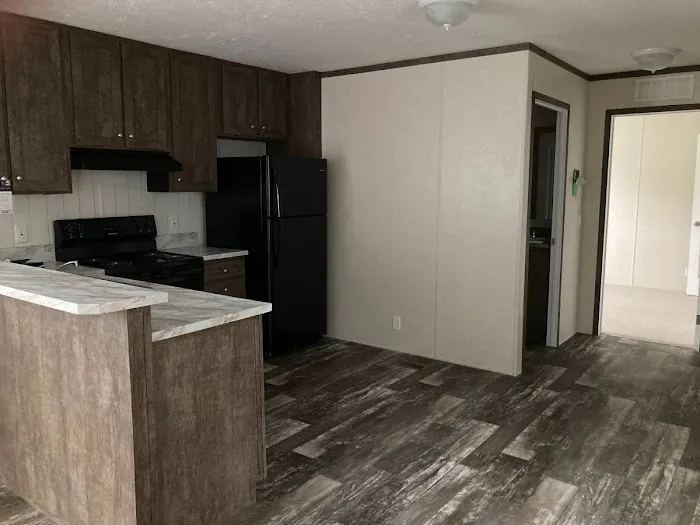 Valley Mobile Home Park Picture 10