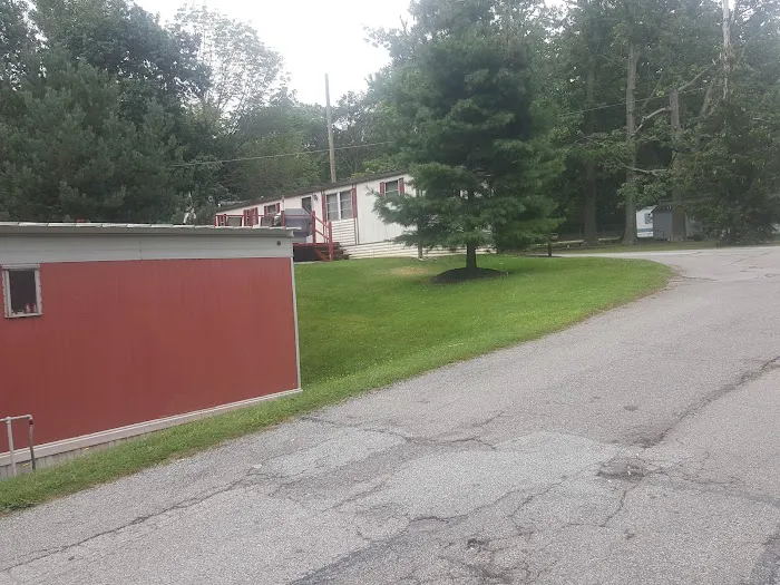 Eagle Mobile Homes Park Picture 2
