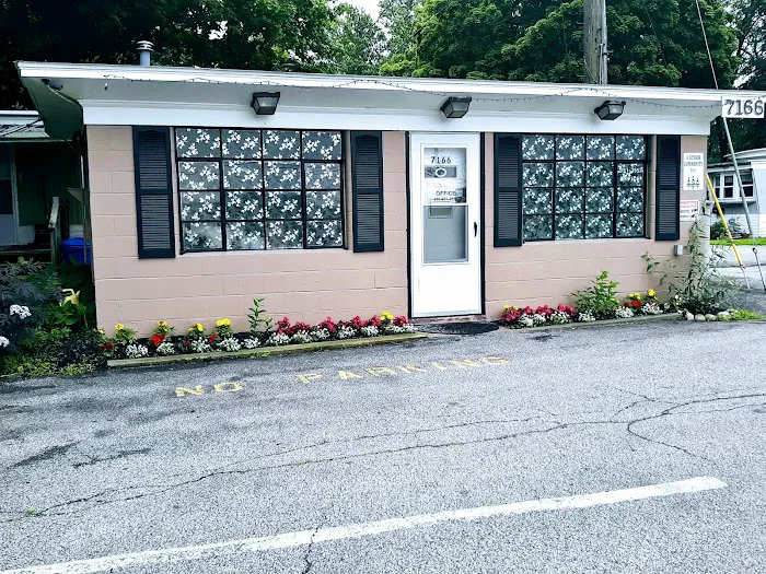 Mentor Green Mobile Home Park Picture 5