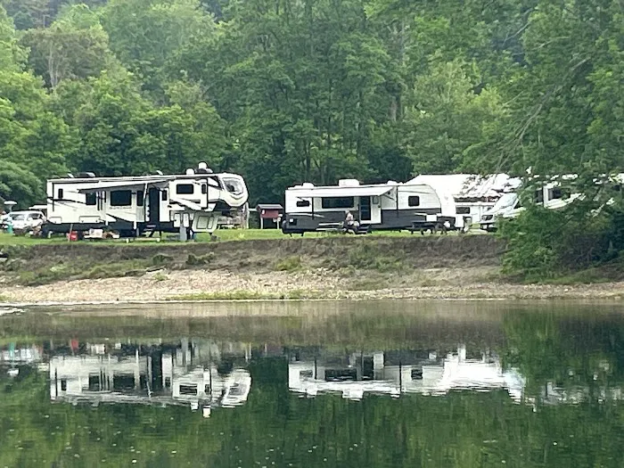 Henderson’s hide-a-way campground Picture 2