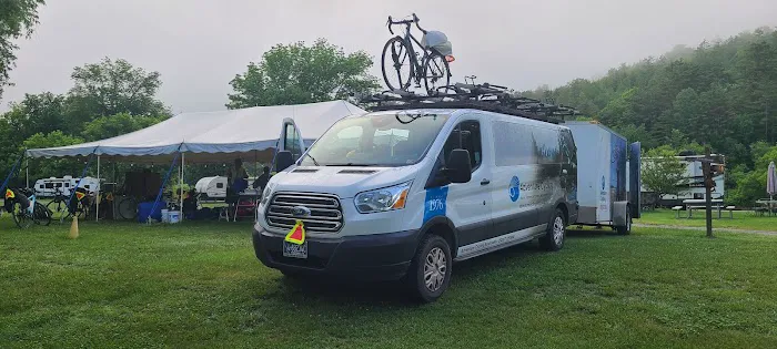 Henderson’s hide-a-way campground Picture 6