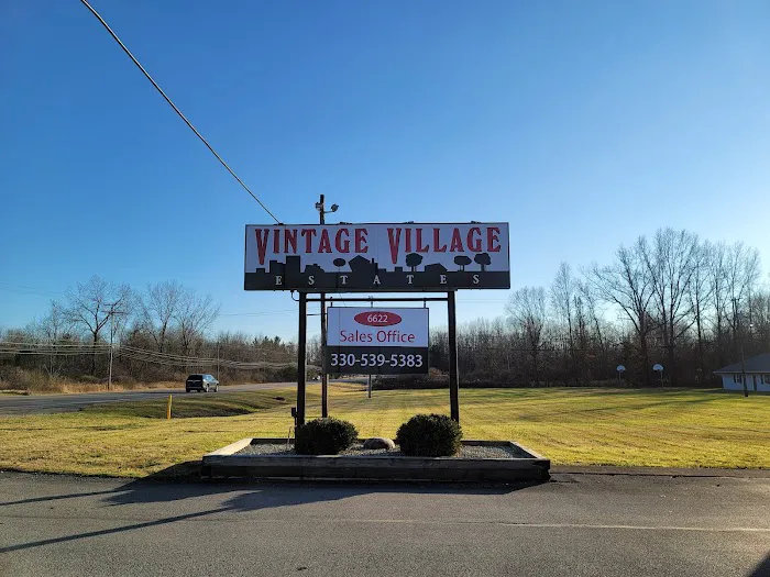Vintage Village Mobile Home Park Picture 9
