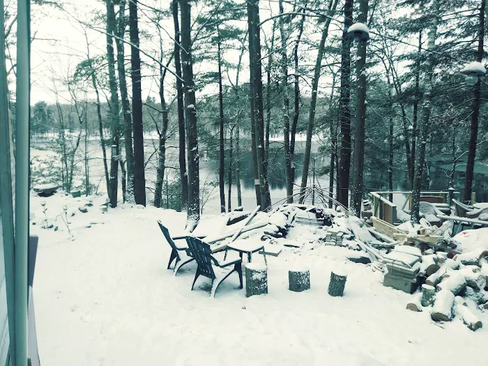 Holiday Acres Camp Grounds Picture 7