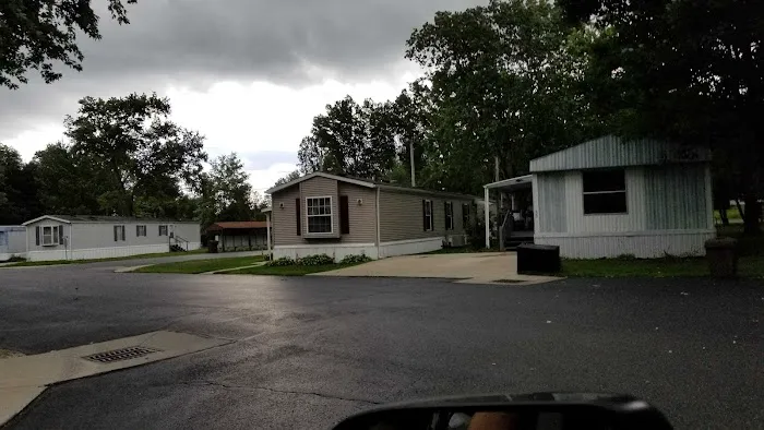 Fun Acres Mobile Home Park Picture 7