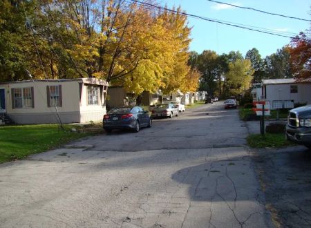 Pin Oaks Mobile Home Park
