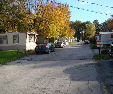 Pin Oaks Mobile Home Park