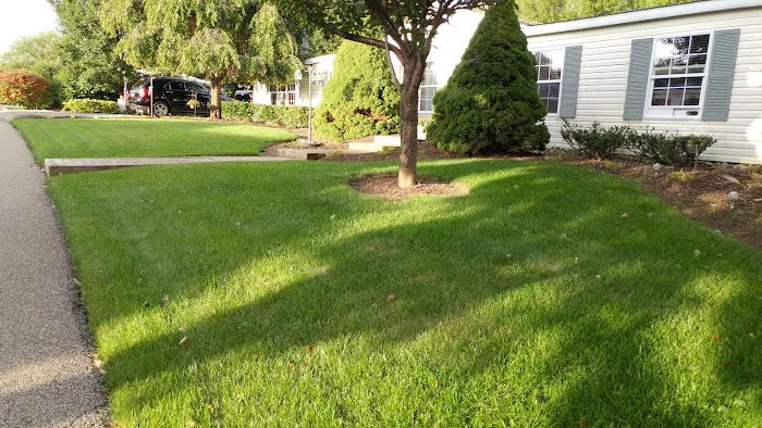 Sunnyhill Mobile Home Park Picture 10