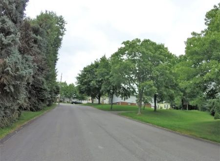 Deer Lakes Manufactured Home Community