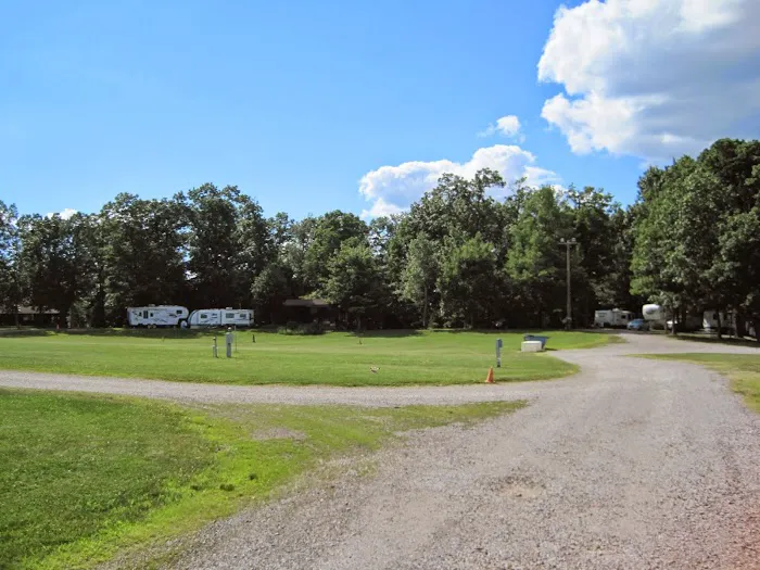 Mountain Top RV Campground Picture 7