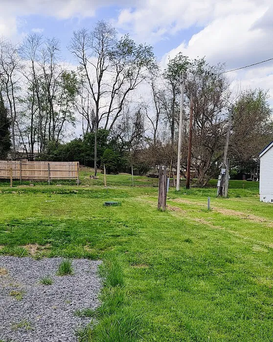 Arbor Court Mobile Home Park Picture 3