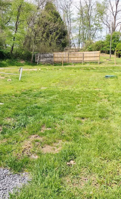 Arbor Court Mobile Home Park Picture 2