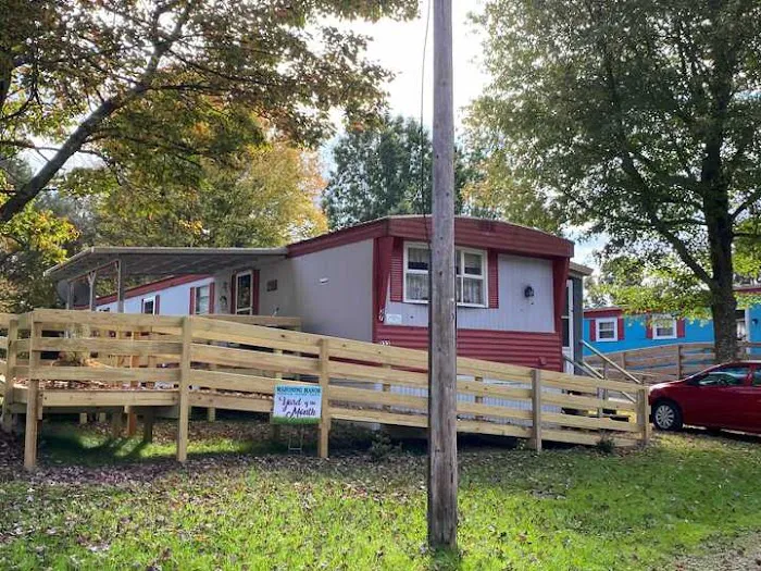 Mahoning Manor Mobile Home Park Picture 8