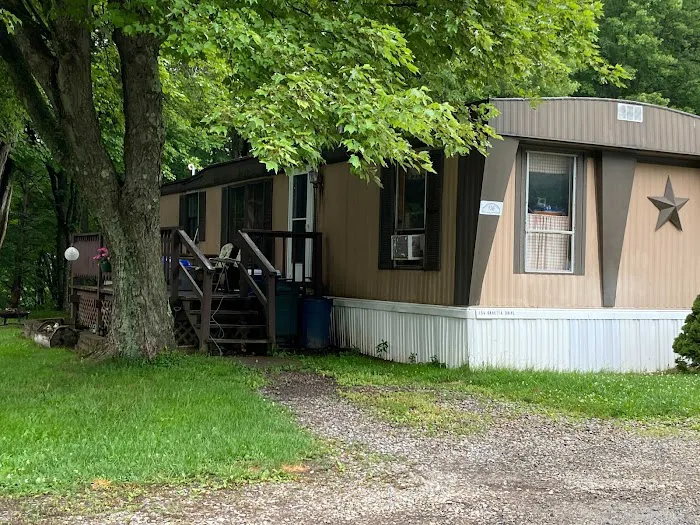 Mahoning Manor Mobile Home Park Picture 9