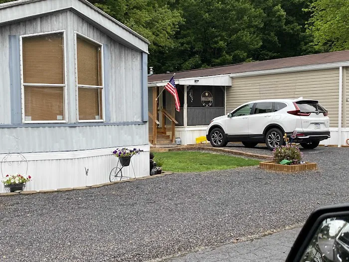 Mahoning Manor Mobile Home Park Picture 7