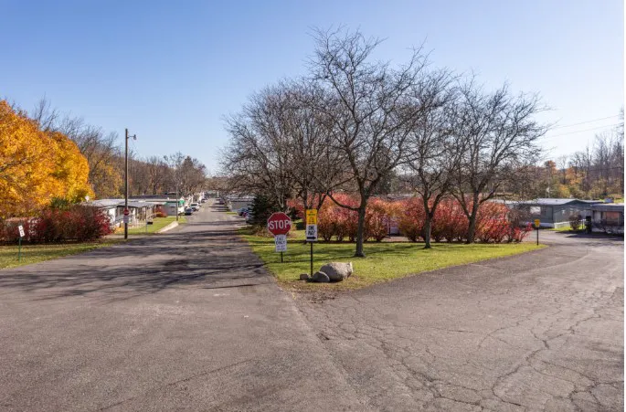 Glenwillow Mobile Home Park Picture 1