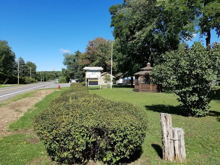 Colonial Court Campgrounds Picture 4