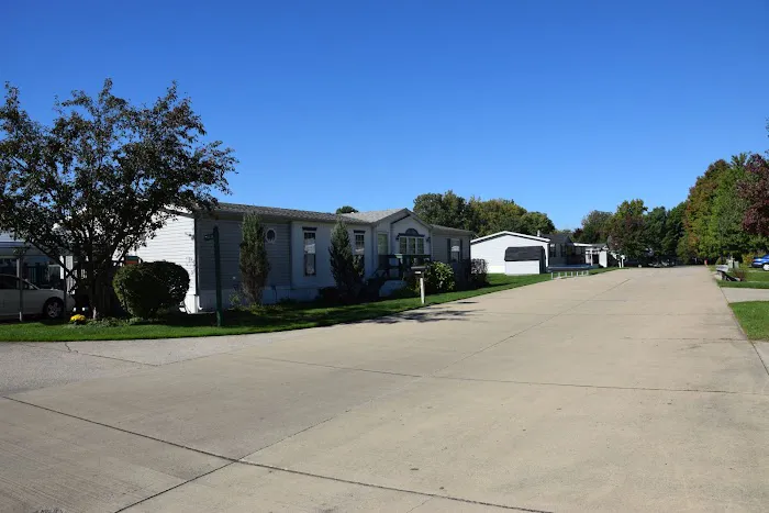 Birchwood Manor Manufactured Home Community Picture 1