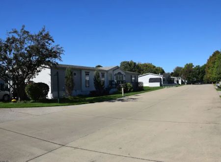 Birchwood Manor Manufactured Home Community