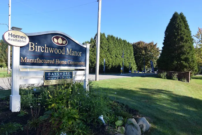 Birchwood Manor Manufactured Home Community Picture 2