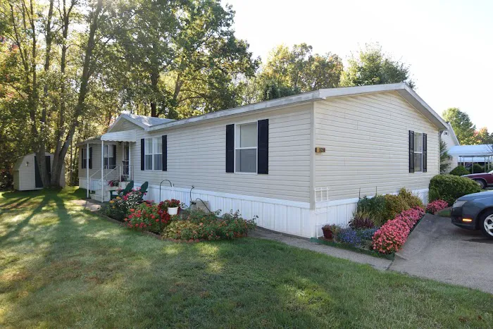Birchwood Manor Manufactured Home Community Picture 6