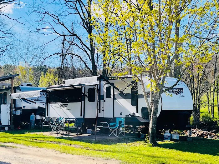Sunflower Acres Family Campground Picture 4