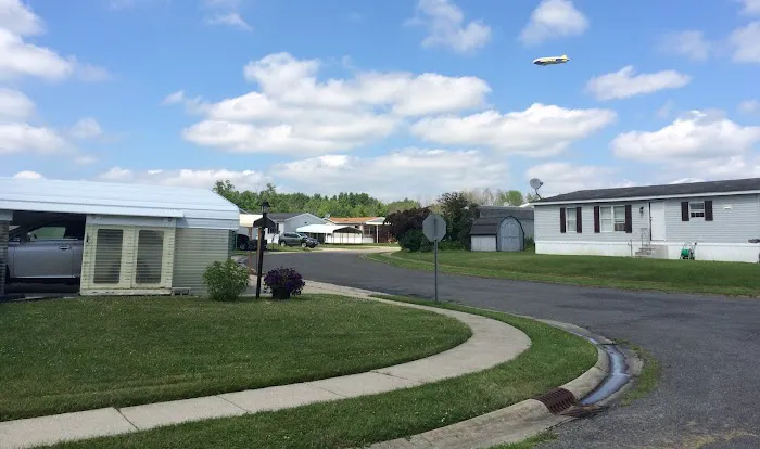 Spring Lakes Mobile Home Park Picture 6