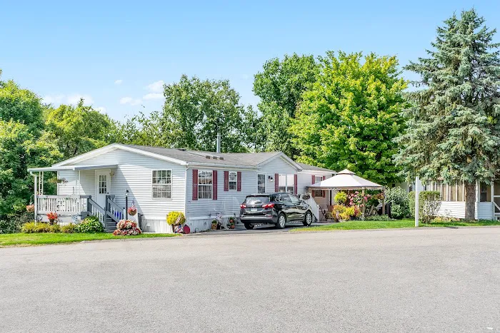Redwood Estates Manufactured Home Community Picture 4