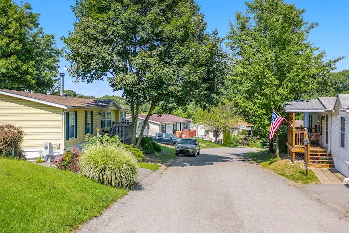 Redwood Estates Manufactured Home Community Picture 5