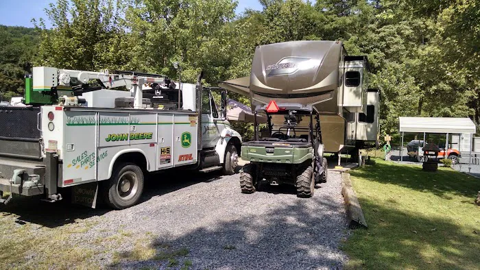 Idle Acres Camping Area Picture 10