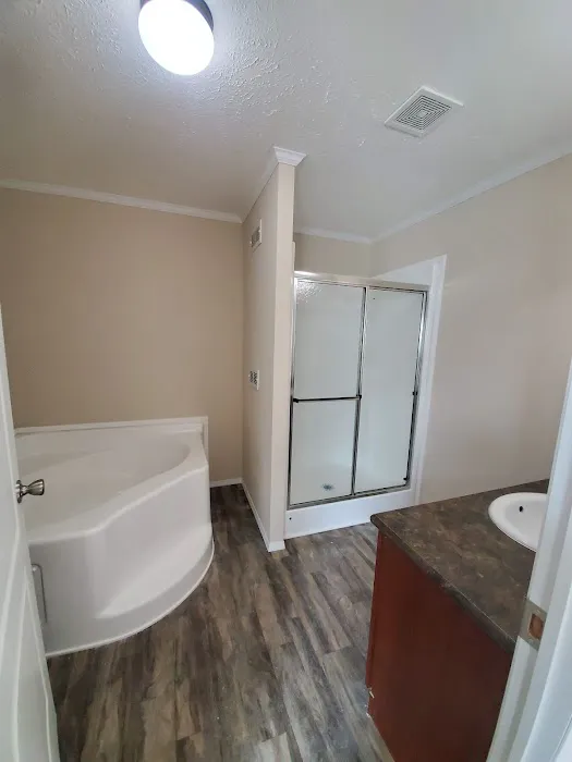 Twin Oaks Manufactured Home Picture 1
