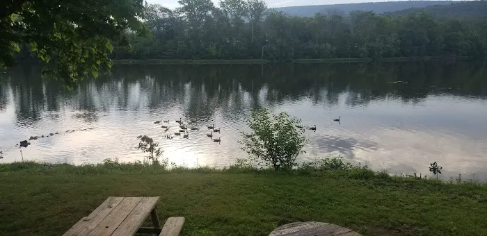 Bowser's Riverfront Campground Picture 1