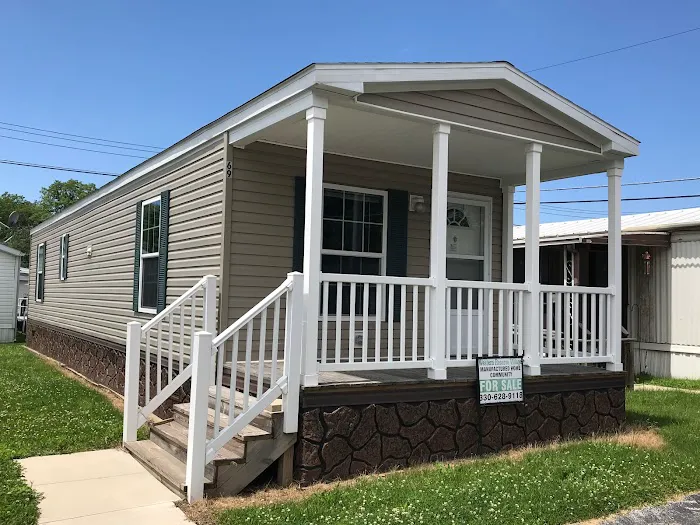 The Willows and Western Reserve Manufactured Homes Community Picture 1