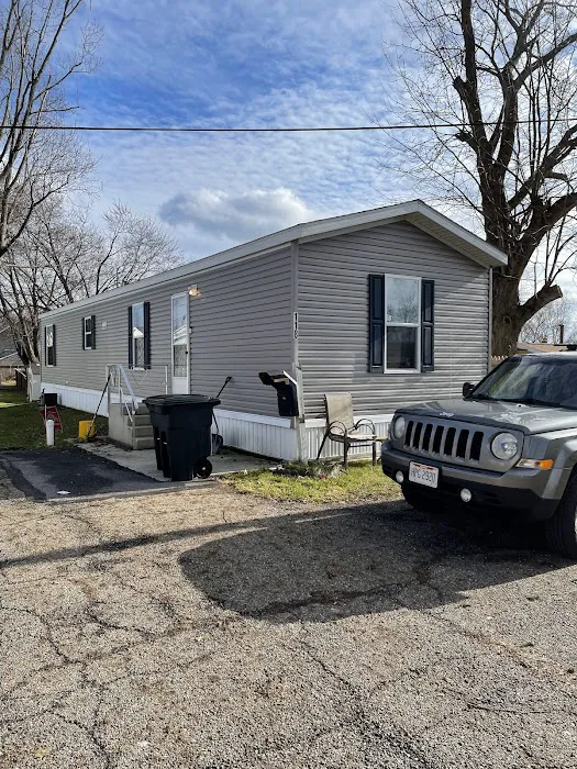 Homestead Village Mobile Home Park Picture 4