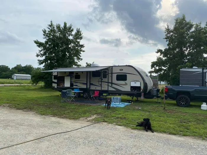 Camp Thomas by the Lake Picture 4