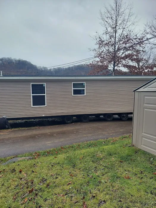 Wallace Trailer Court Picture 3