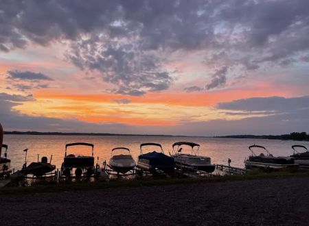 Twin Oaks Campgrounds and Marina