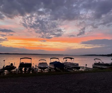 Twin Oaks Campgrounds and Marina