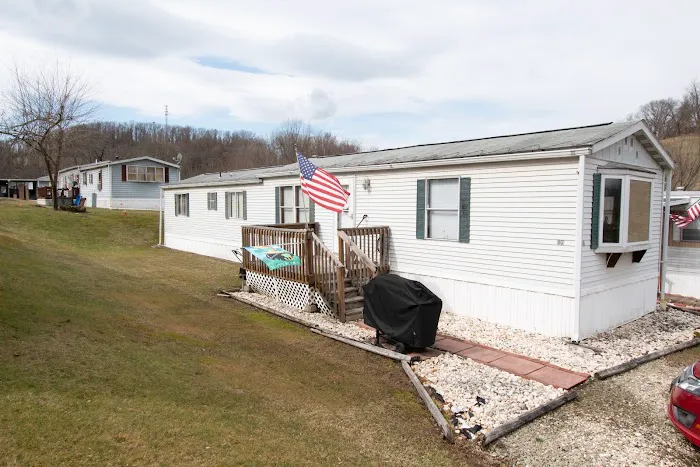 Hilltop Estates MHP (Mobile Home Park) Picture 2