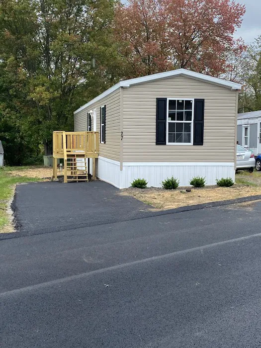 Shady Grove Village Picture 2